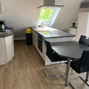 Sonniges 4 **** Dg-apartment Mit Aufzug+seeblick Pleinfeld